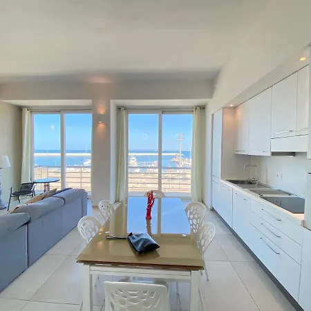 Jolie Luxury Apartment