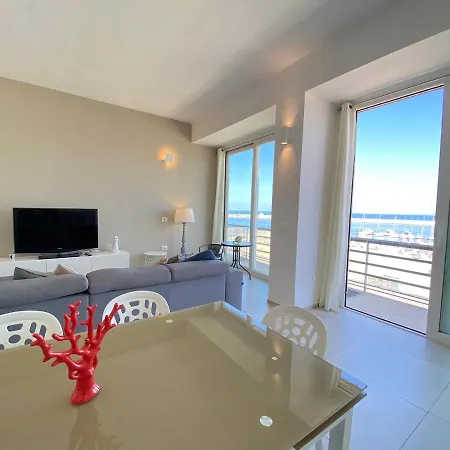 Jolie Luxury