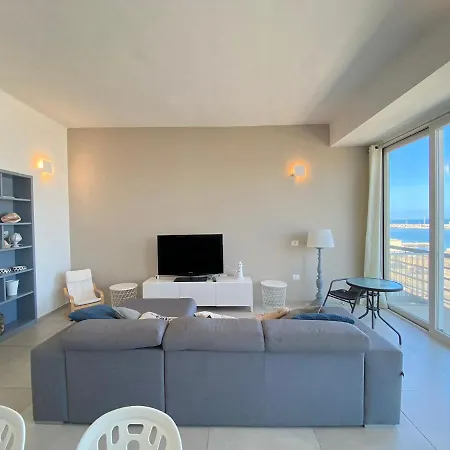 Jolie Luxury Apartment